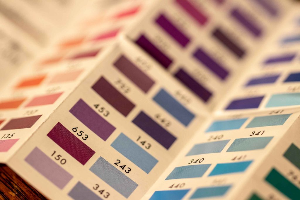 Zoom sur le dépliant présentant les différentes couleurs de la gamme Ink Studio de Sailor