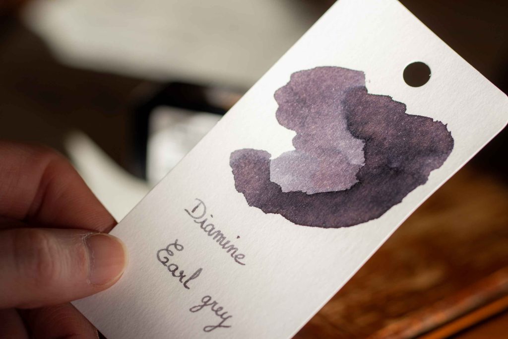 L'encre Earl Grey De Diamine sur un Col-o-Ring