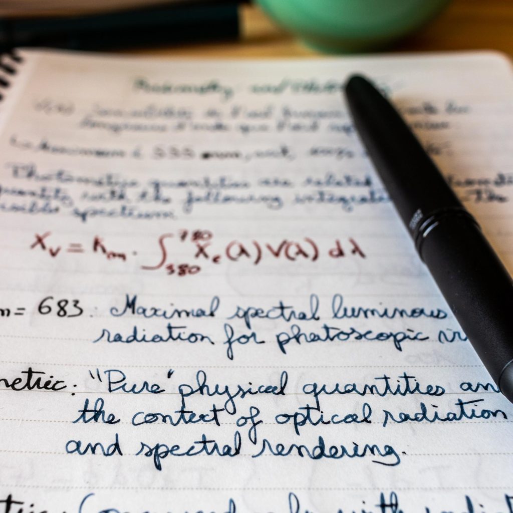 Notes de physique écrites avec l'encre Lamy Bleu Noire
